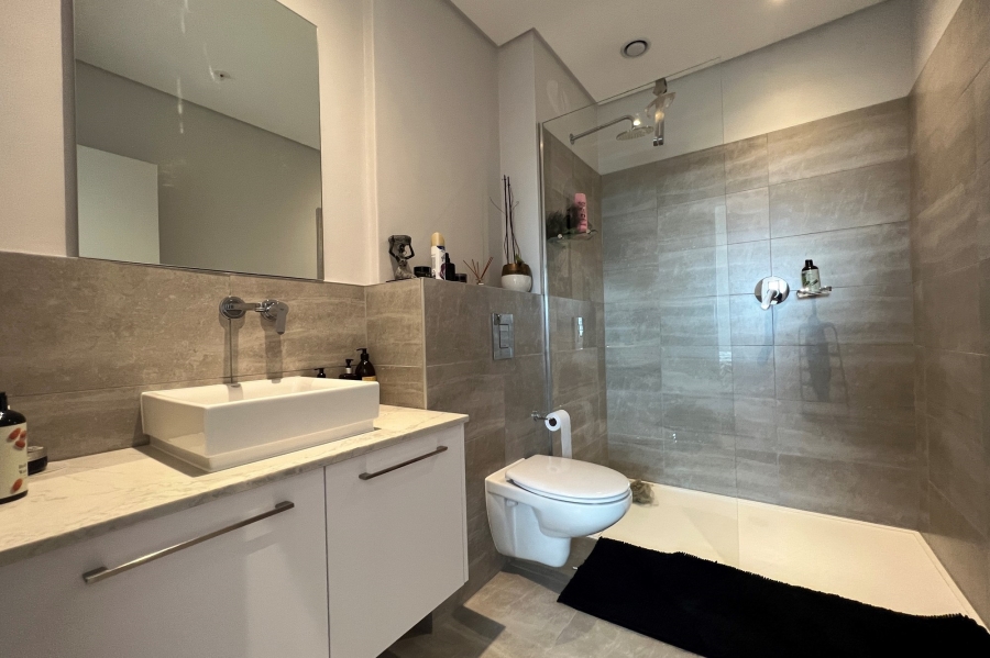 To Let 3 Bedroom Property for Rent in Foreshore Western Cape